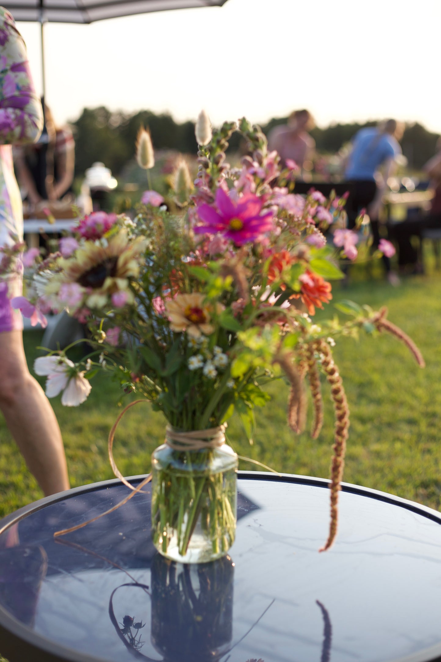 DIY Bouquet Bar Night at the Farm - SOLD OUT